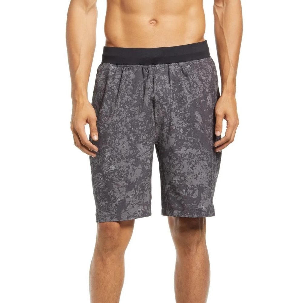 ZELLA Men's Core Stretch Woven Shorts Gray Print Medium NEW
